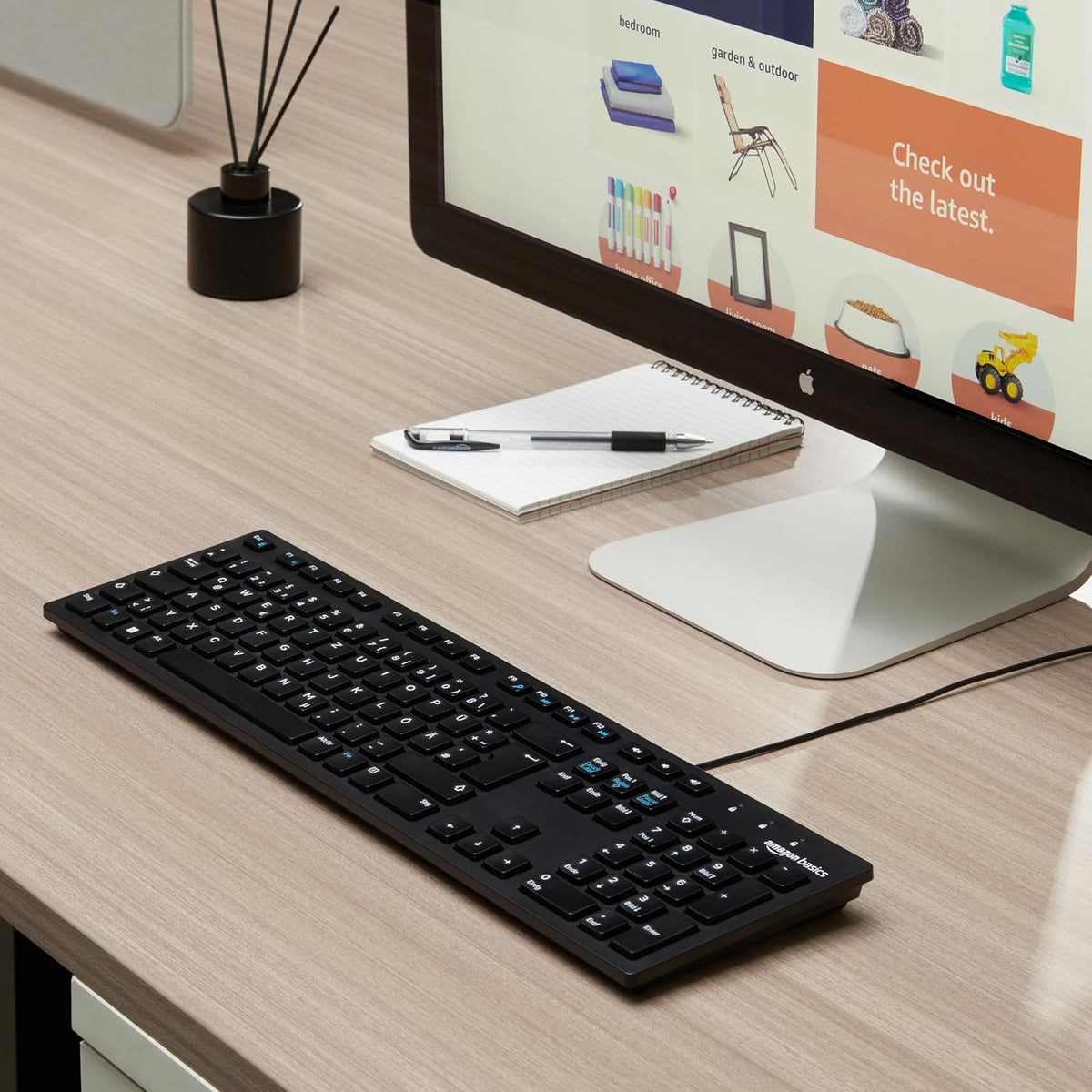Basics Tastatur mit DE-Layout, flach, USB-kabelgebunden, Mattschwarz